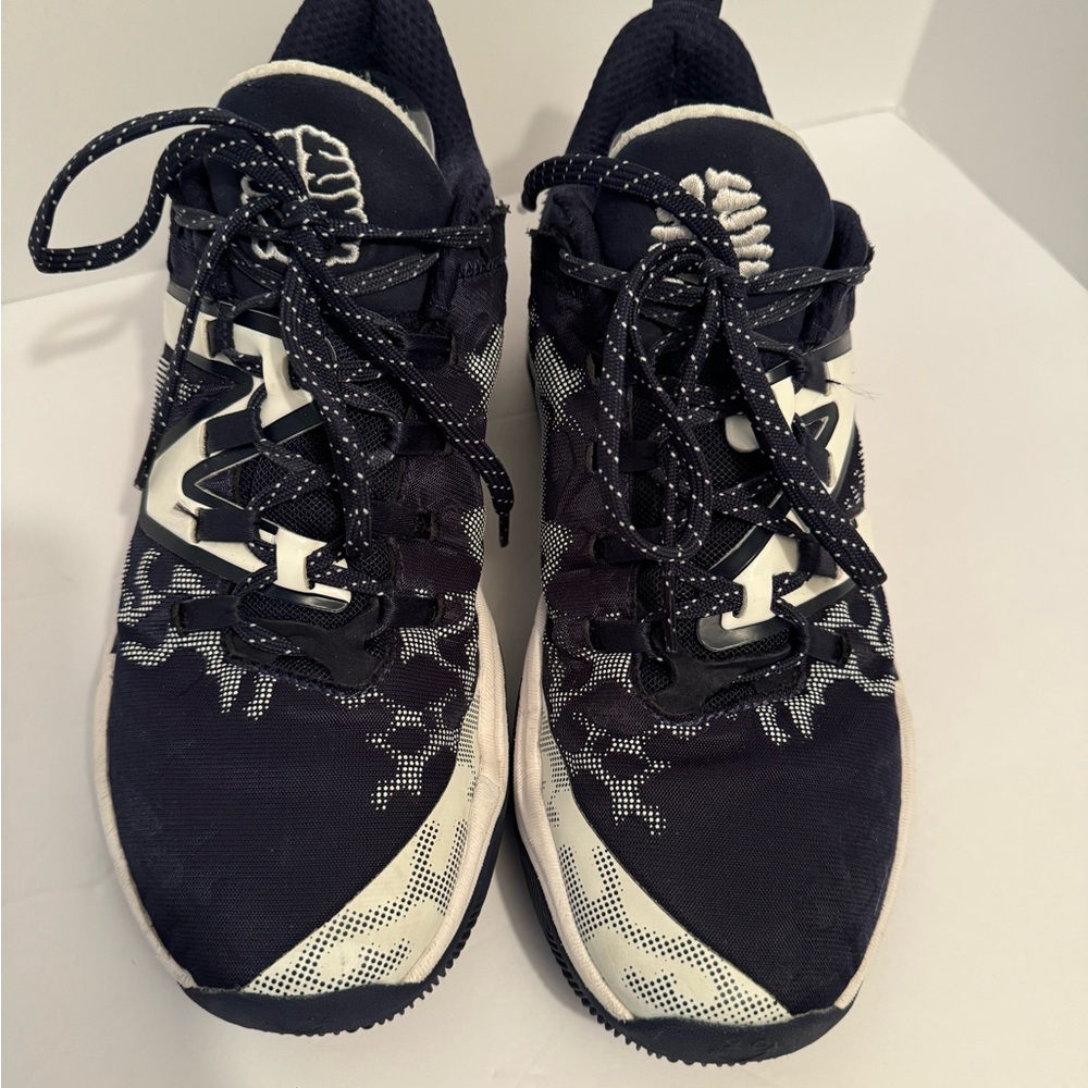 New Balance Two WXY V3 Navy Blue Men's Basketball Sneakers BB2WYTE3 US Size 8.5D